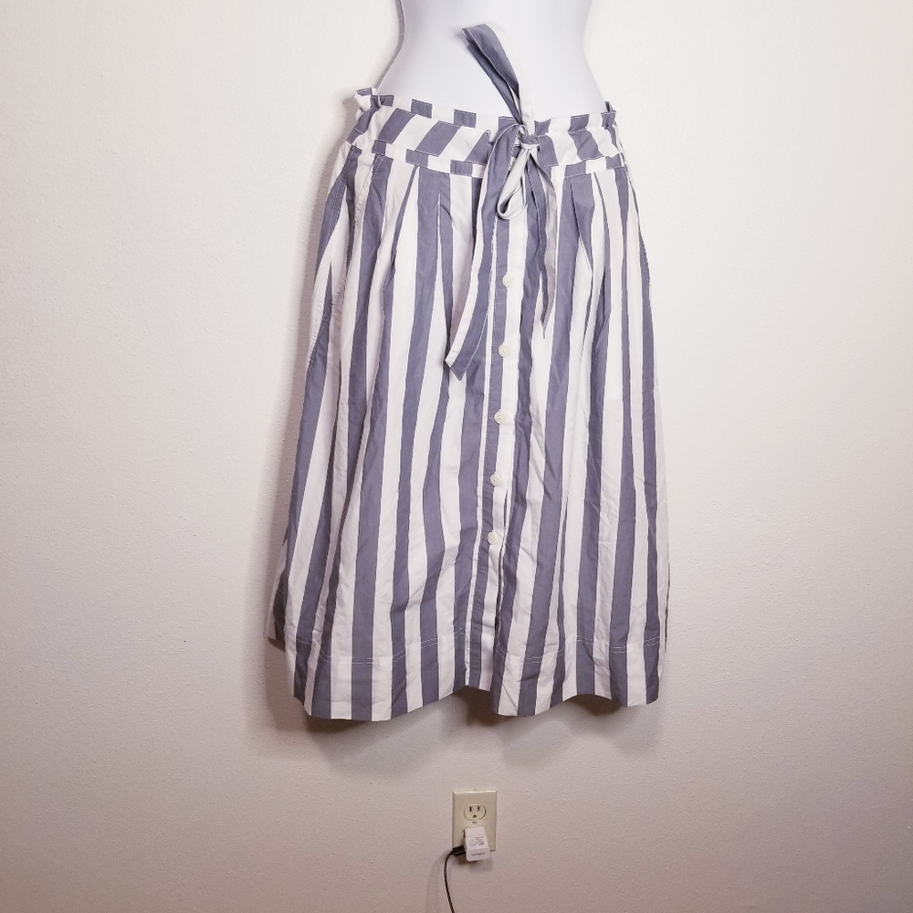Gap white/gray stripes paper bag midi skirt